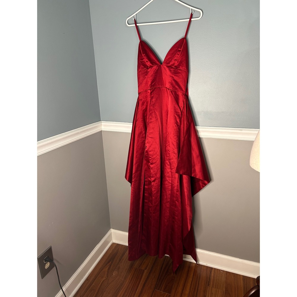 Fame and Partners Red Satin High-Low V-Neck Formal Gown Dress Size 4